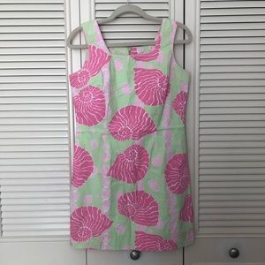 VGUC Lilly Pulitzer WHITE LABEL size 6